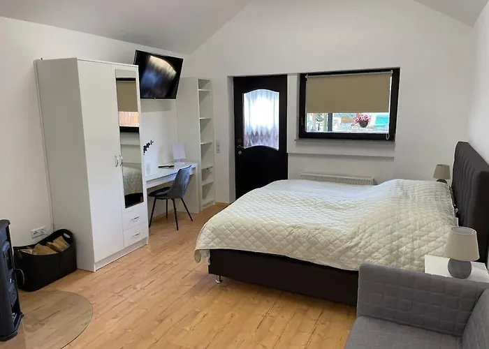 Zur Wied Holiday home Oberlahr